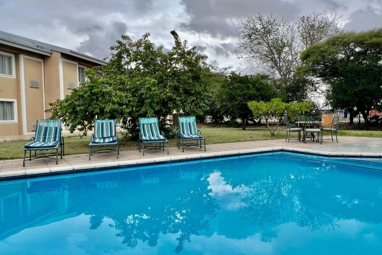 Protea Hotel By Marriott Ondangwa Eksteriør billede