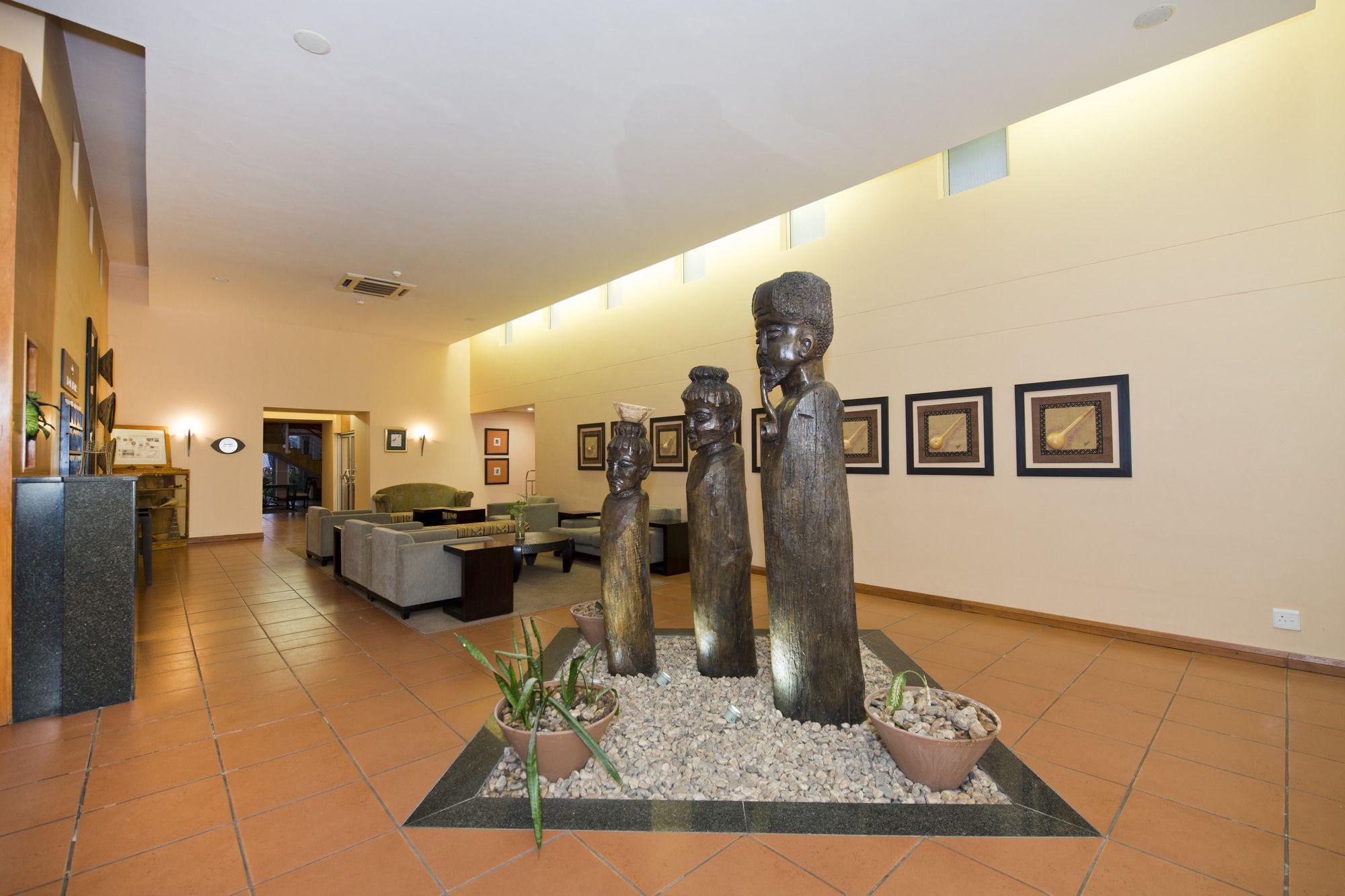 Protea Hotel By Marriott Ondangwa Eksteriør billede