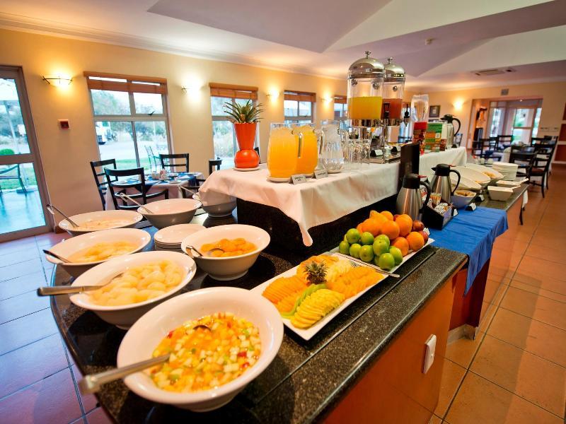 Protea Hotel By Marriott Ondangwa Eksteriør billede