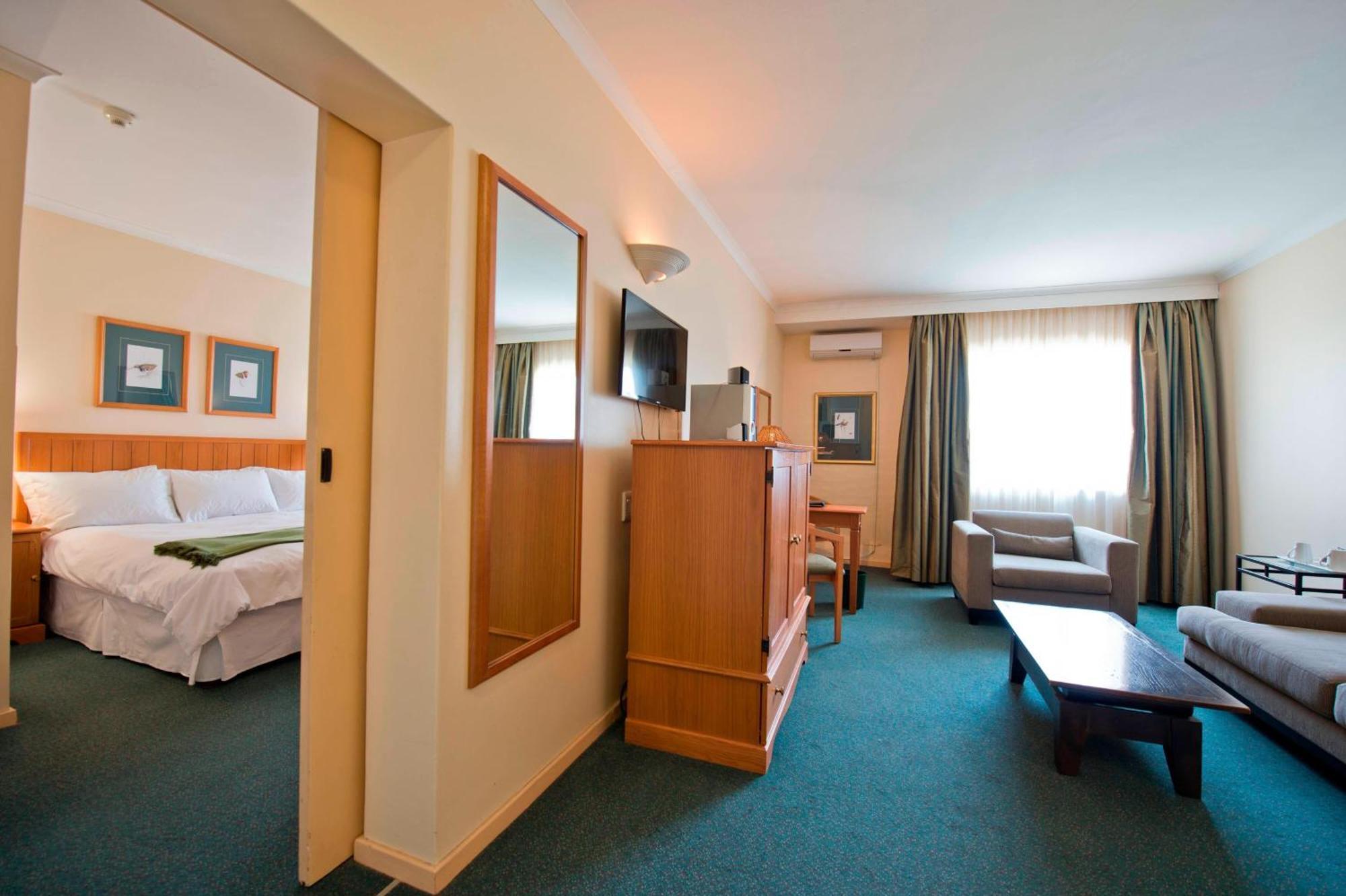 Protea Hotel By Marriott Ondangwa Eksteriør billede
