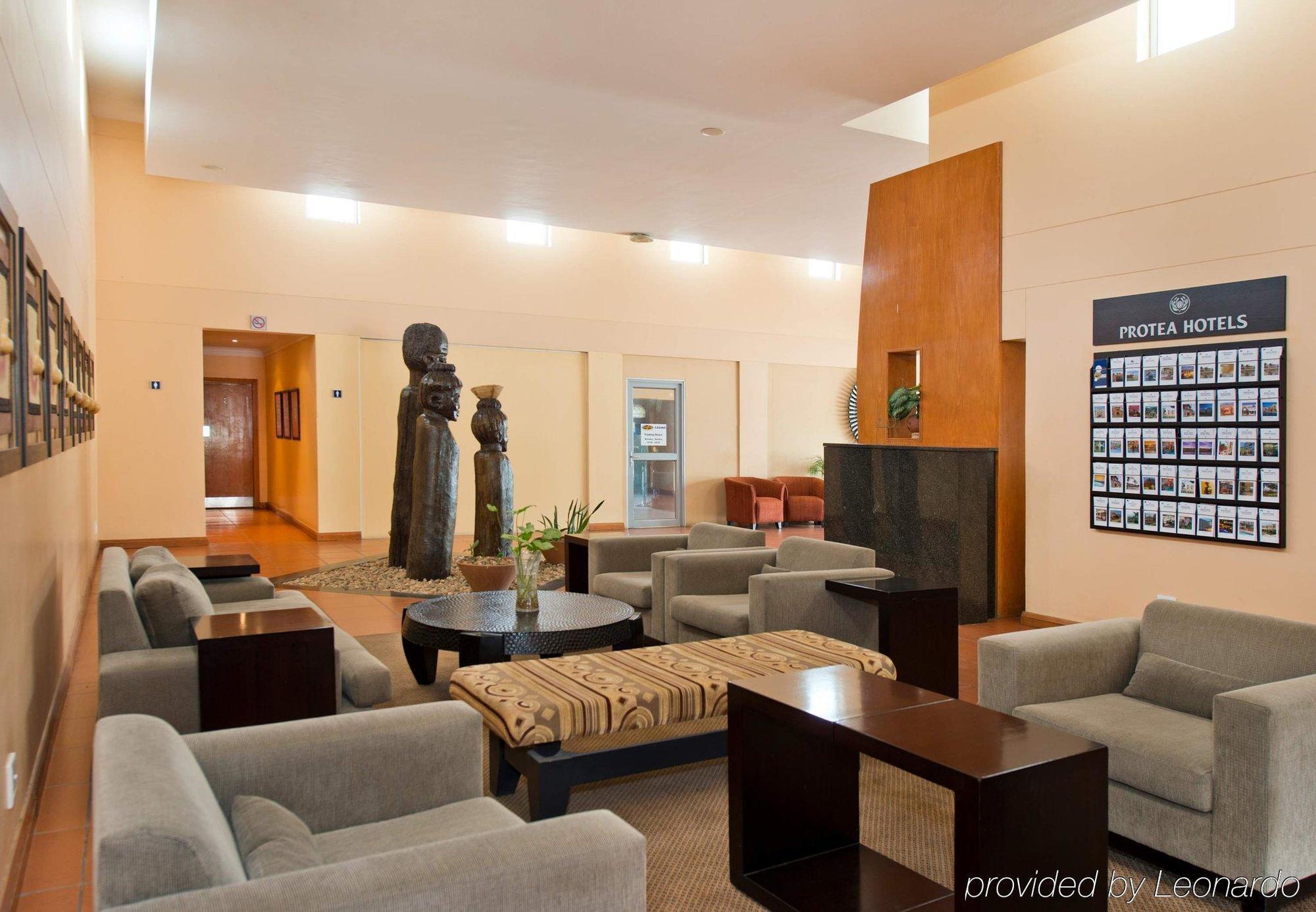 Protea Hotel By Marriott Ondangwa Eksteriør billede