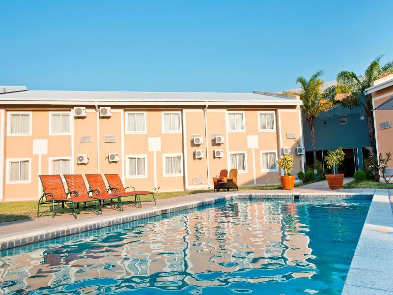 Protea Hotel By Marriott Ondangwa Eksteriør billede